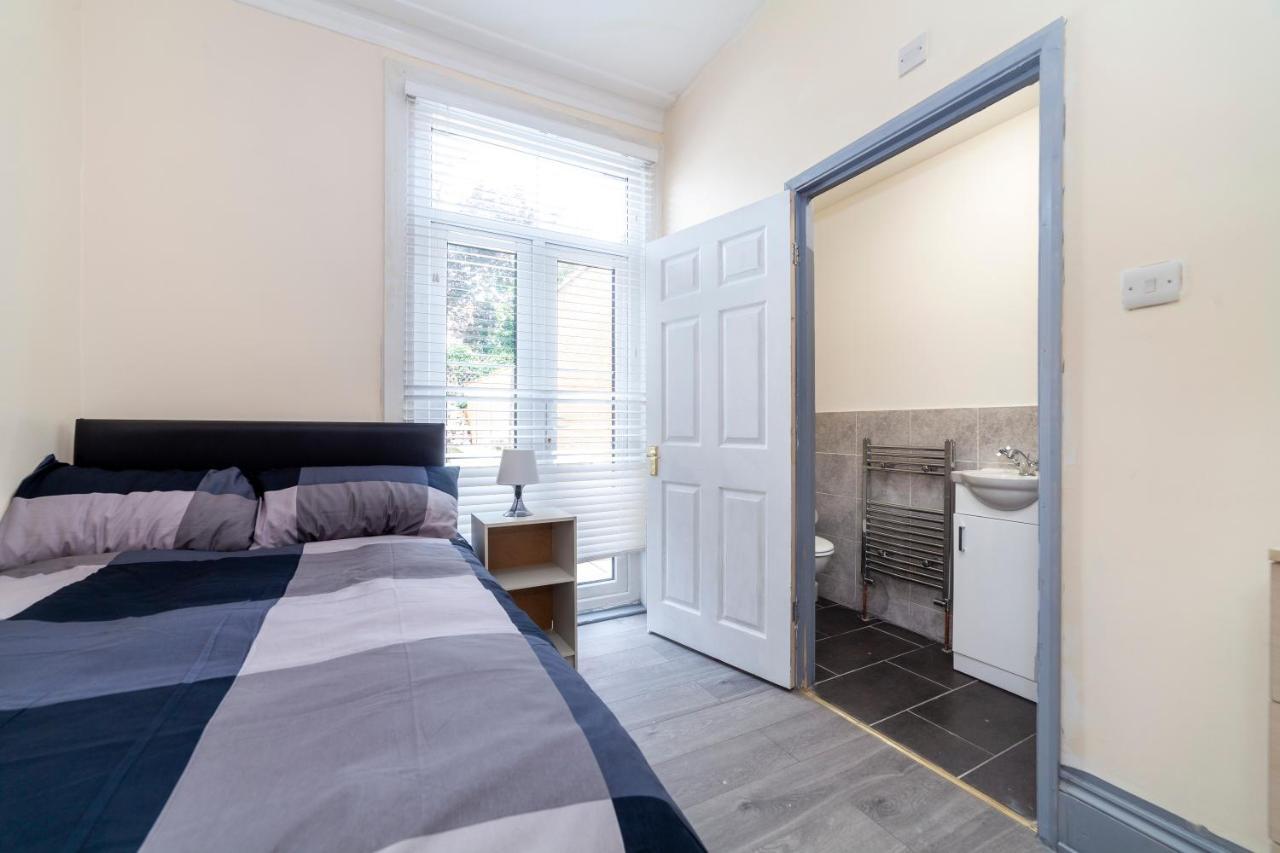 Highlands Gardens Suites Ilford Dış mekan fotoğraf