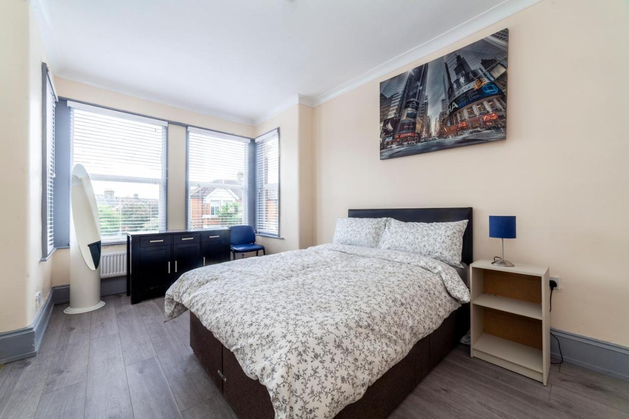 Highlands Gardens Suites Ilford Dış mekan fotoğraf